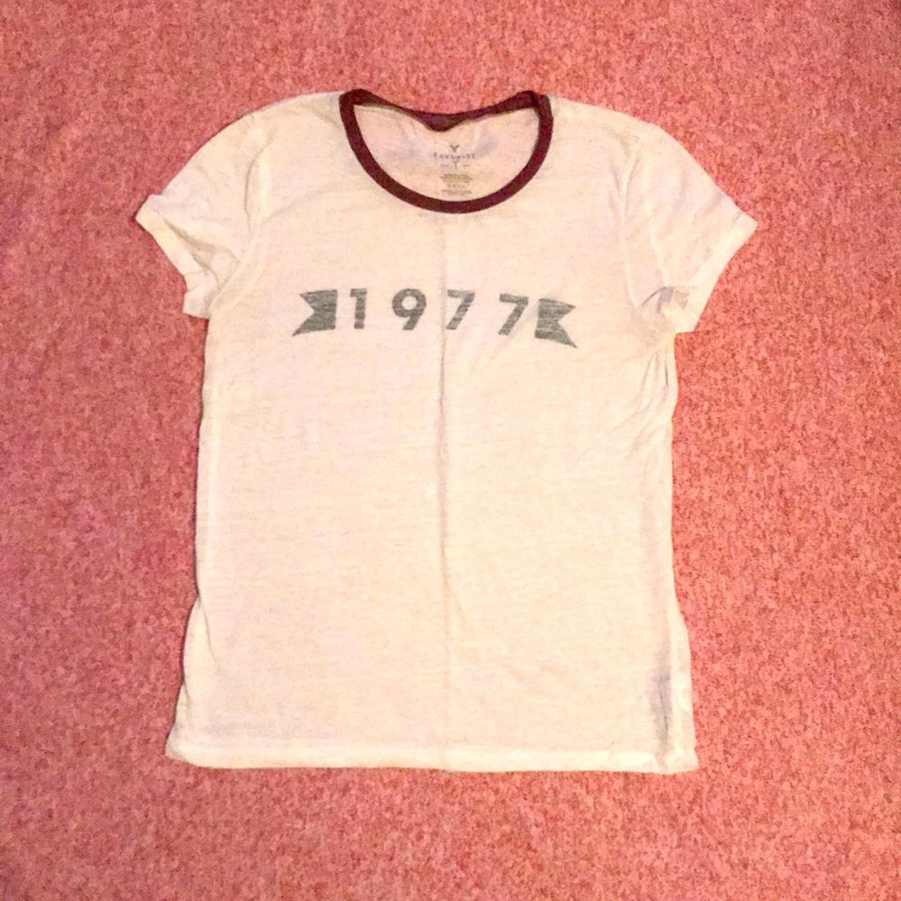 American Eagle White T-Shirt